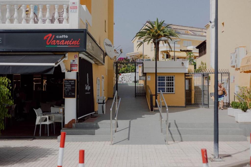 プラヤ・デ・ラス・アメリカスAdosado En Costa Adejeアパートメント エクステリア 写真